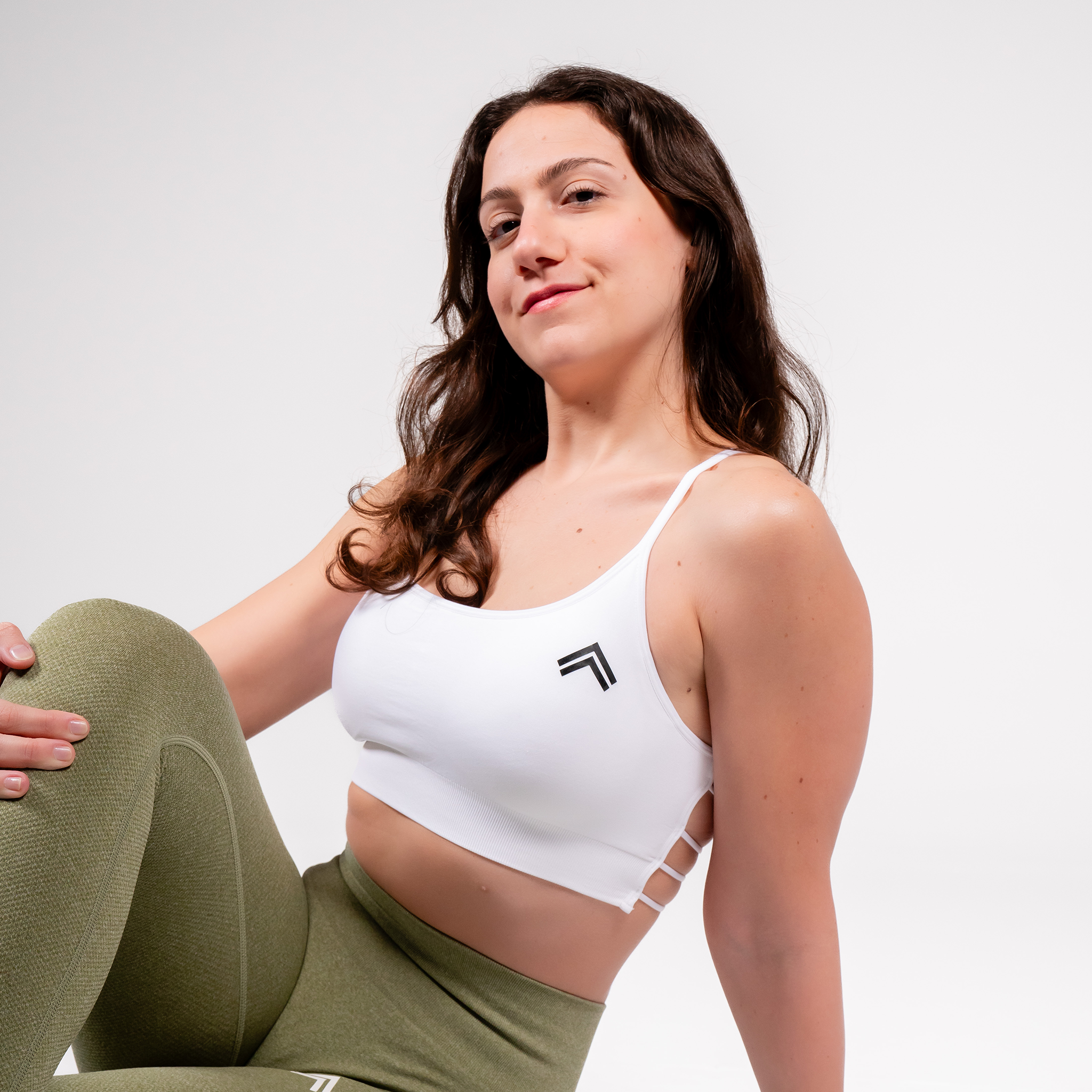 Back Gain - Whiate Sport Bra